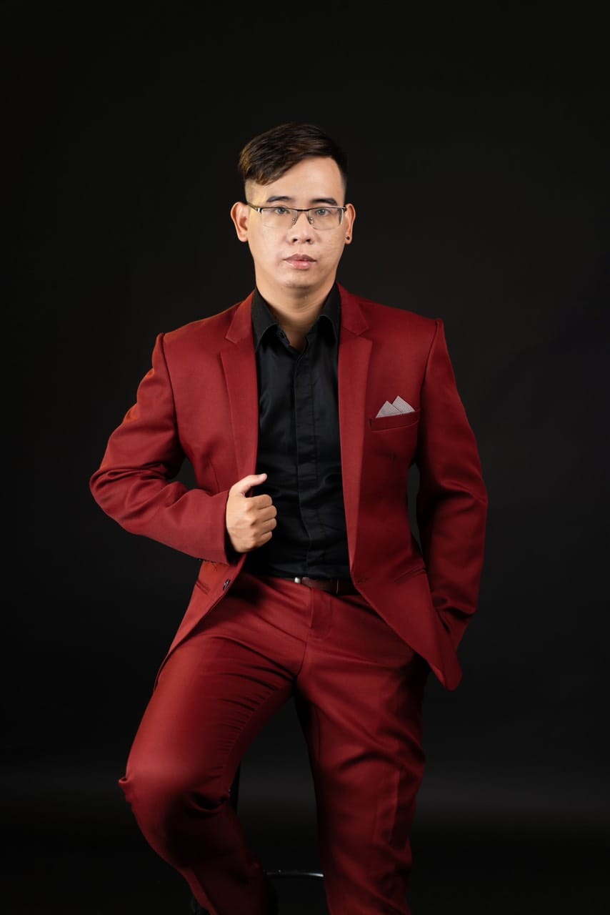 Lee Nguyen, Co-Founder of Dev Station Technology